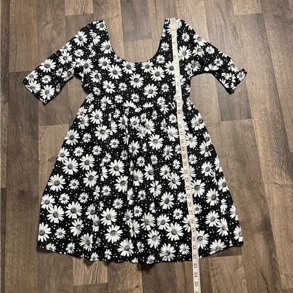 Monteau Floral Black & White Short Sleeve Dress Size S - Picture 9 of 10